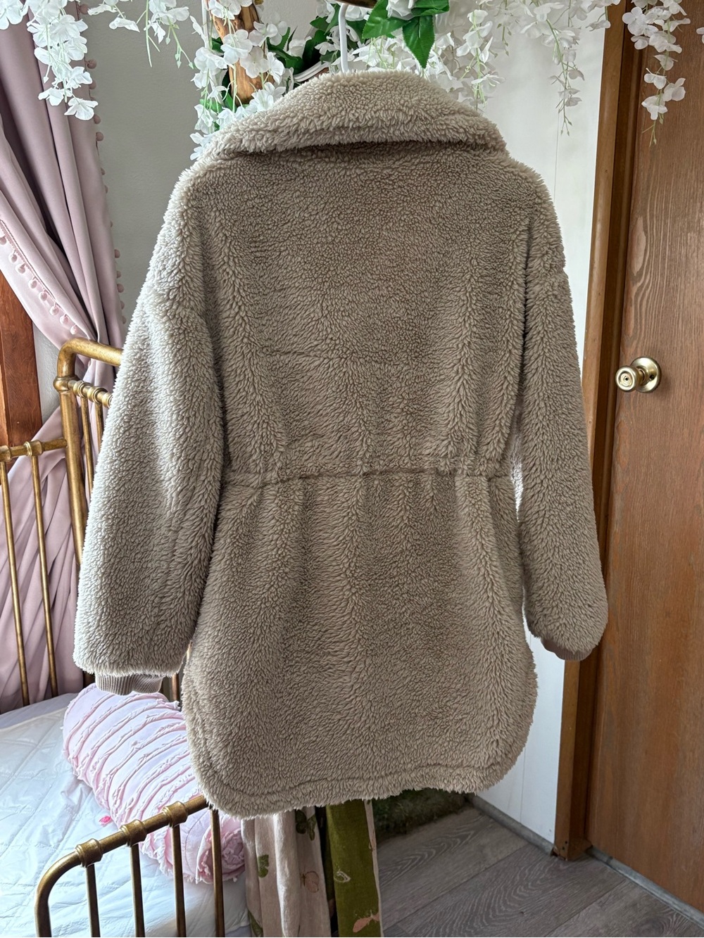 Varley Jamie Sherpa Jacket - Cream - Picture 10 of 10